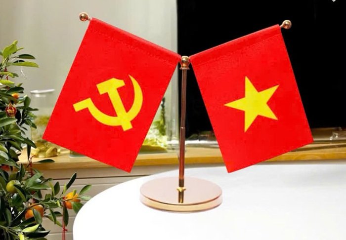 in cờ để bàn, in cờ cầm tay, làm cờ cổ vũ Thanh Hóa in cờ để bàn, in cờ cầm tay, làm cờ cổ vũ Thanh Hóa
